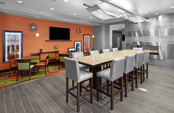 Hampton Inn & Homewood Suites Calgary Airport