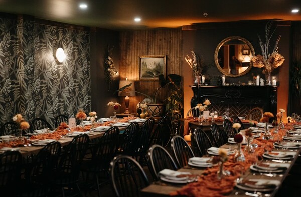 Vanderbilt Lakeside Bar Room & Guesthouse