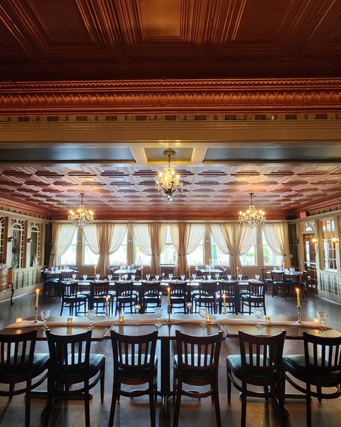 Historic Hotel Broadalbin