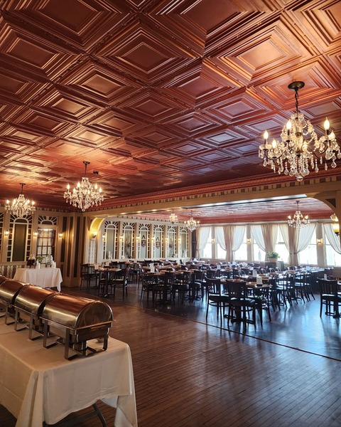 Historic Hotel Broadalbin