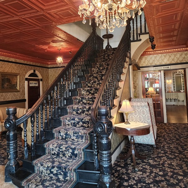 Historic Hotel Broadalbin