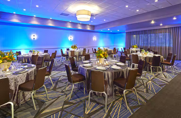 Hotel MdR Marina del Rey - a DoubleTree by Hilton