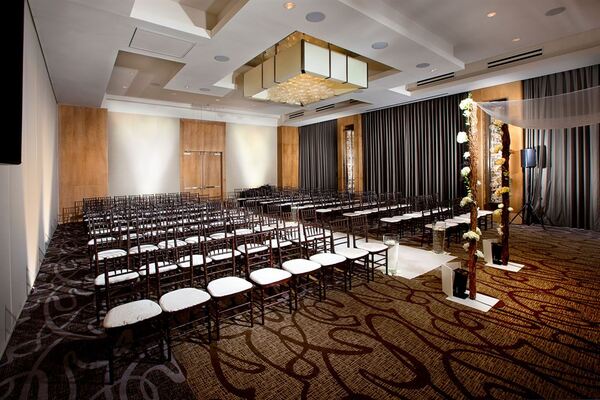 The Hotel at Arundel Preserve