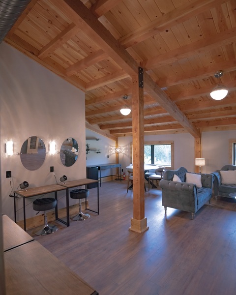 The Venue at Stillwater Pond