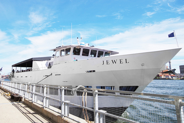 Jewel Yacht