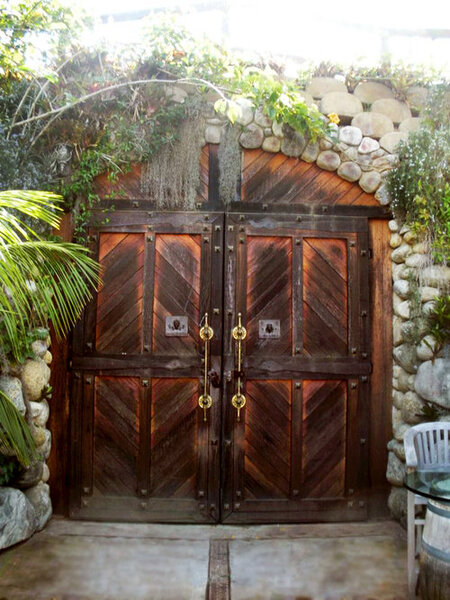 Newport Beach Vineyards & Winery