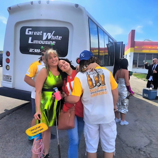 Great White Limo Llc