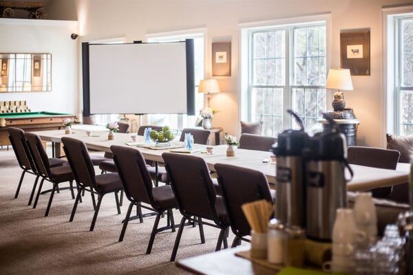 506 On The River Inn