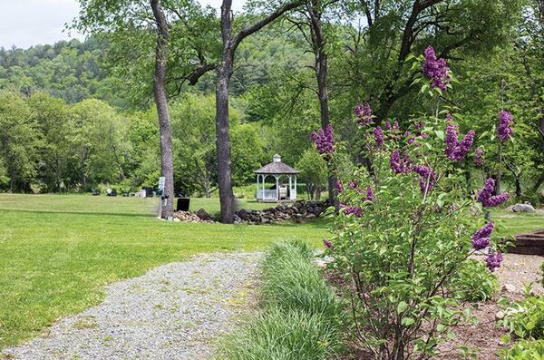 506 On The River Inn