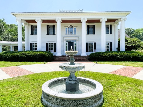 Realty Rhythm, LLC's The Valora Oak