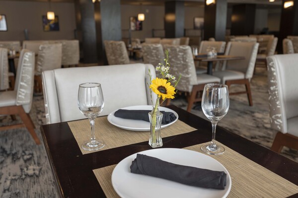 Crowne Plaza Indianapolis-Airport