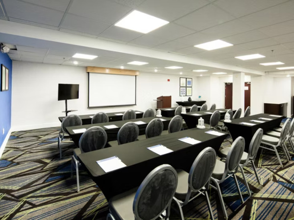 Holiday Inn Express & Suites Brentwood North-Nashville Area