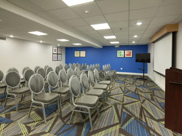 Holiday Inn Express & Suites Brentwood North-Nashville Area