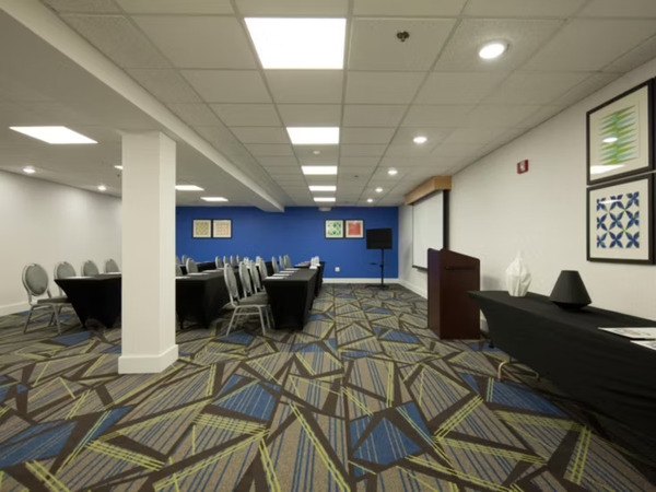 Holiday Inn Express & Suites Brentwood North-Nashville Area