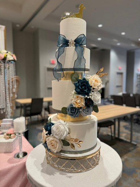 Madelyn's Specialty Cakes