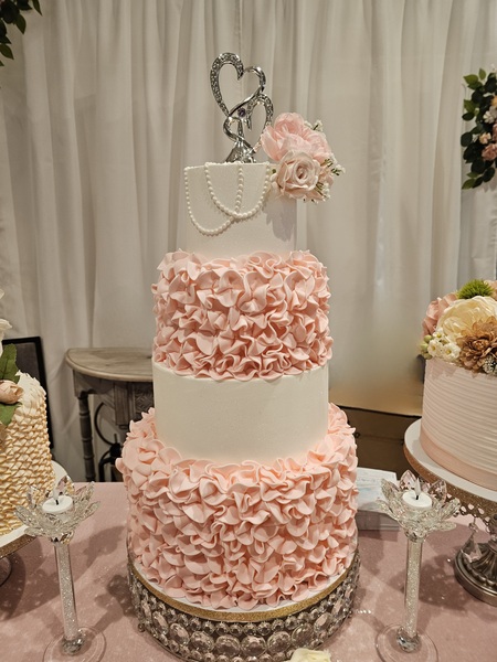 Madelyn's Specialty Cakes