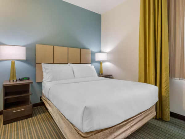 Candlewood Suites Fort Myers/Sanibel Island