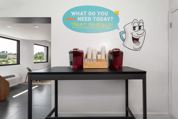 Travelodge by Wyndham Orlando Lake Buena Vista South