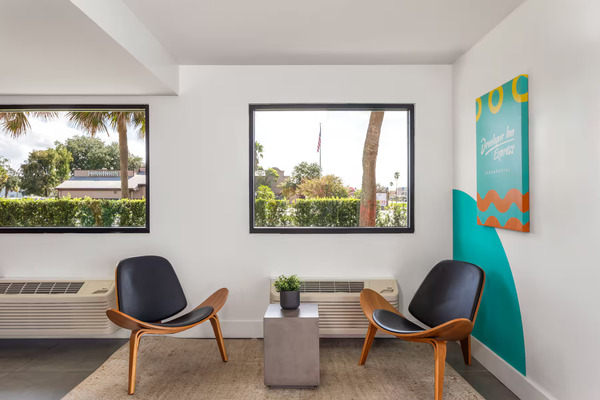 Travelodge by Wyndham Orlando Lake Buena Vista South