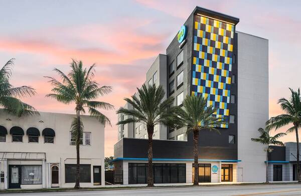 TRU Fort Lauderdale Airport