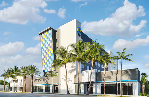 TRU Fort Lauderdale Airport