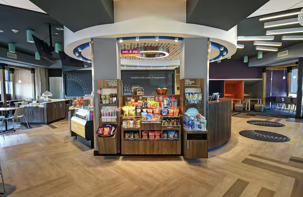 TRU Portland Airport ME