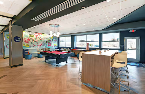 TRU Portland Airport ME