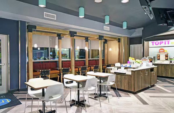 TRU Portland Airport ME