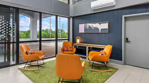 Spark by Hilton Lexington/Hamburg