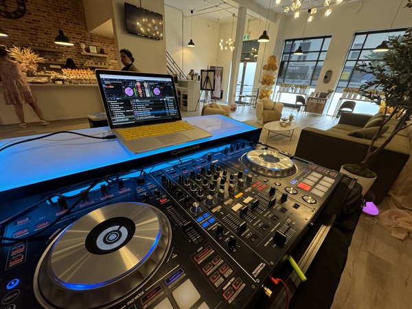 True North Beats DJ's service