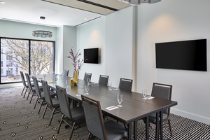 Emerald Boardroom