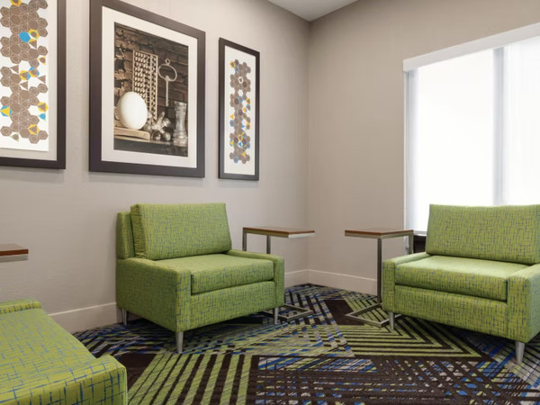 Holiday Inn Express & Suites Lavonia