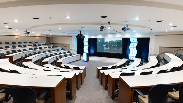 Q Center | Conference & Meeting Center
