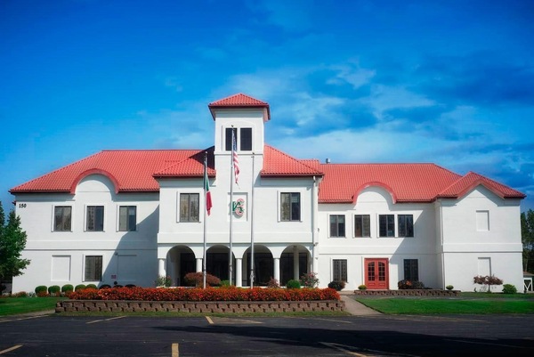 Italian American Community Center