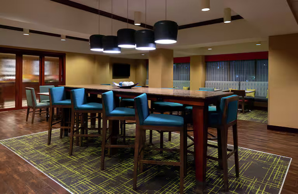 Hampton Inn Greensboro Airport