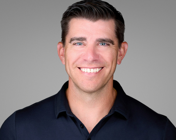 2mm Headshots and Event Photography