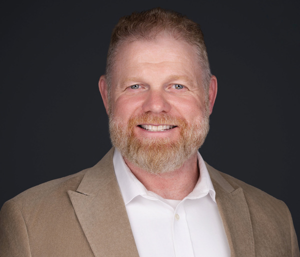 2mm Headshots and Event Photography