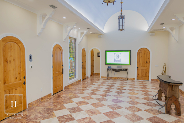 Hardeman's Secret Garden