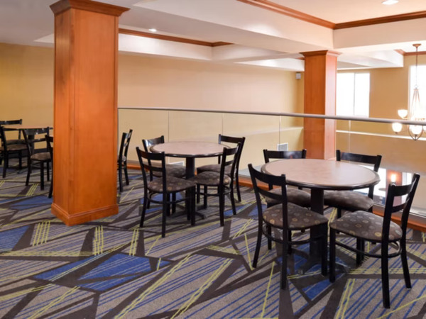 Holiday Inn Express & Suites Nampa - Idaho Center