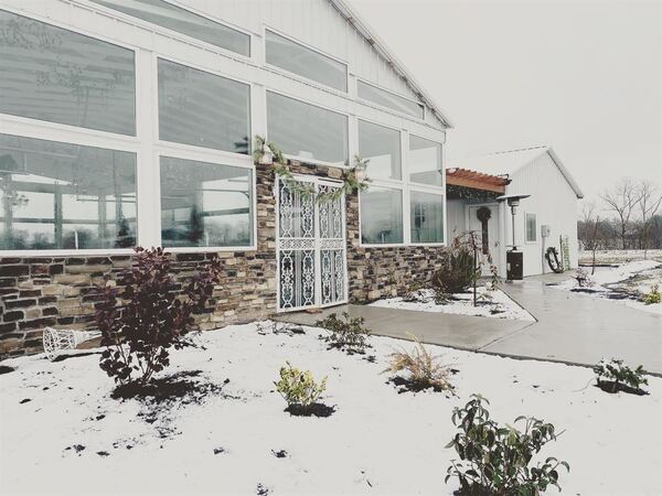 The Glass Parlor Kentucky Flower Farm and Events