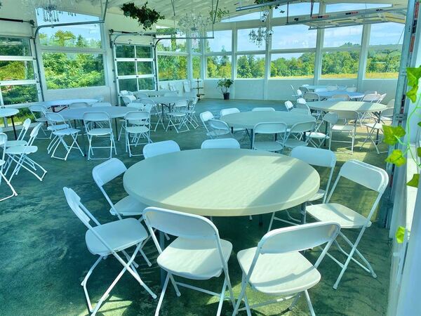 The Glass Parlor Kentucky Flower Farm and Events