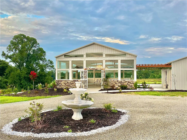 The Glass Parlor Kentucky Flower Farm and Events