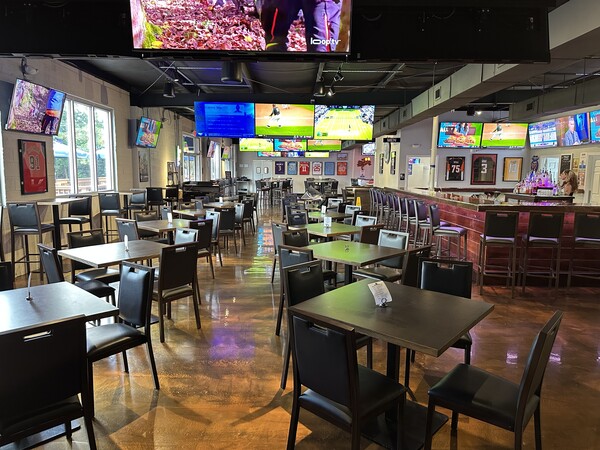 Mudpuppies Sports Bar & Grill