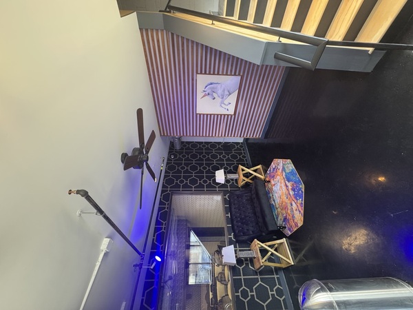 Banks Ave  - The Bottom