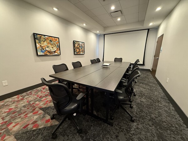 Holiday Inn Express & Suites Cincinnati North - Liberty Way