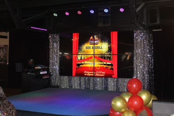 Legends Showcase Bar and Grill