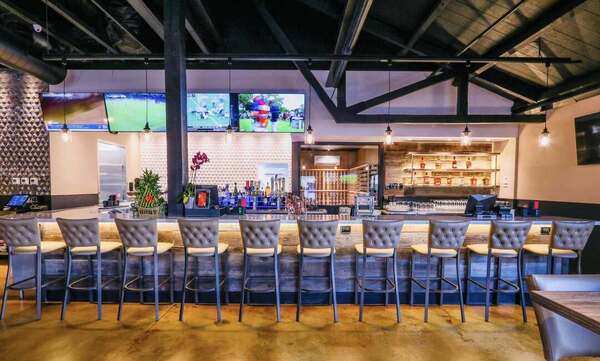 Legends Showcase Bar and Grill