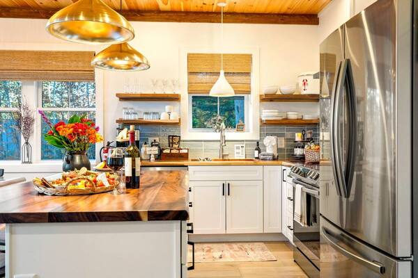 Divine Destination Rentals