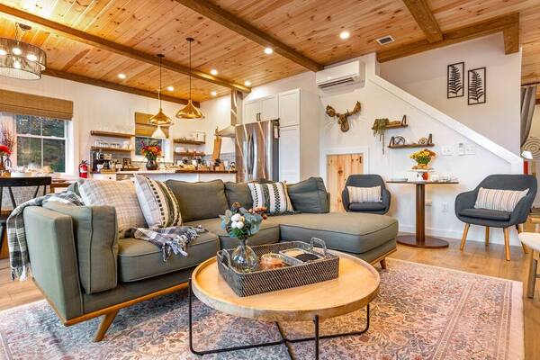 Divine Destination Rentals