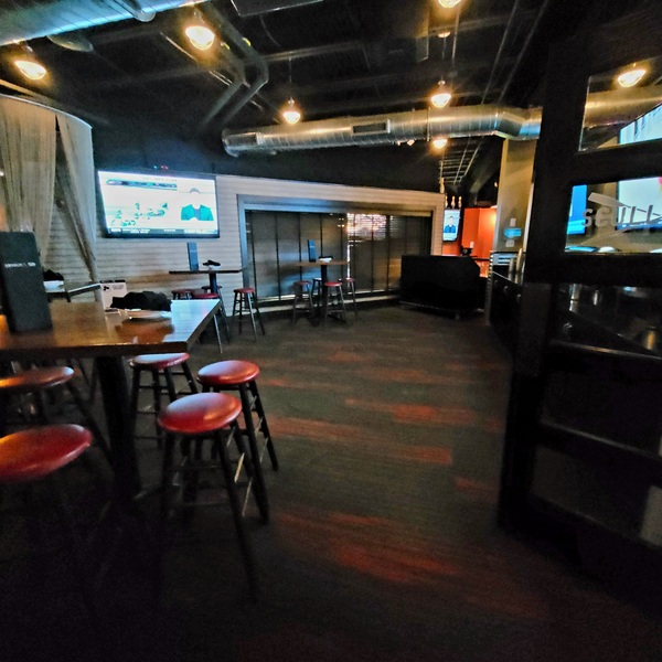 SKYBOKX 109 Sports Bar & Grill